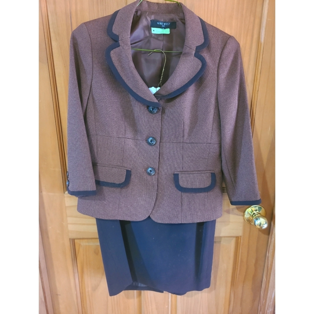 Nine West Skirt Suit 8